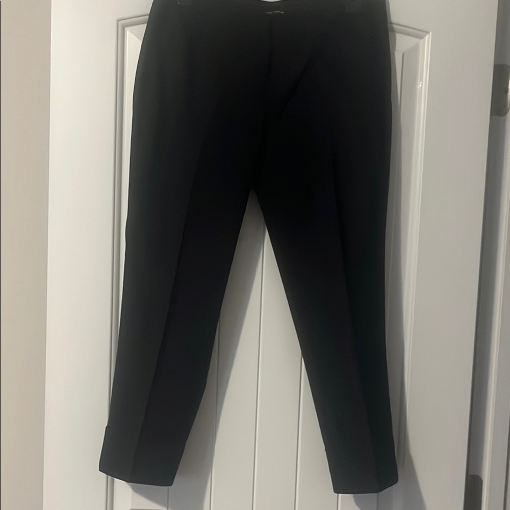 New York & Company Black Capris with Slim Fit and Tailored Style